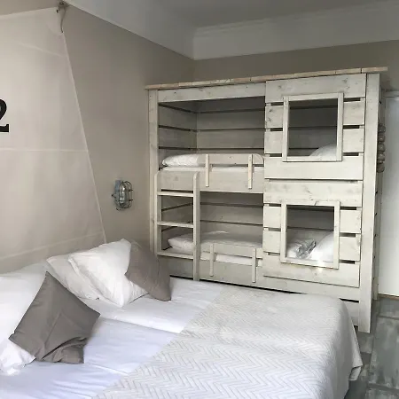 Mimosa Scheveningen Отель Гаага