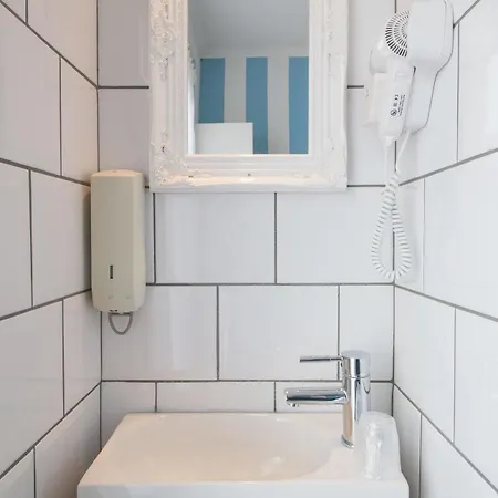 Hotell Hotel Mimosa Scheveningen 2*